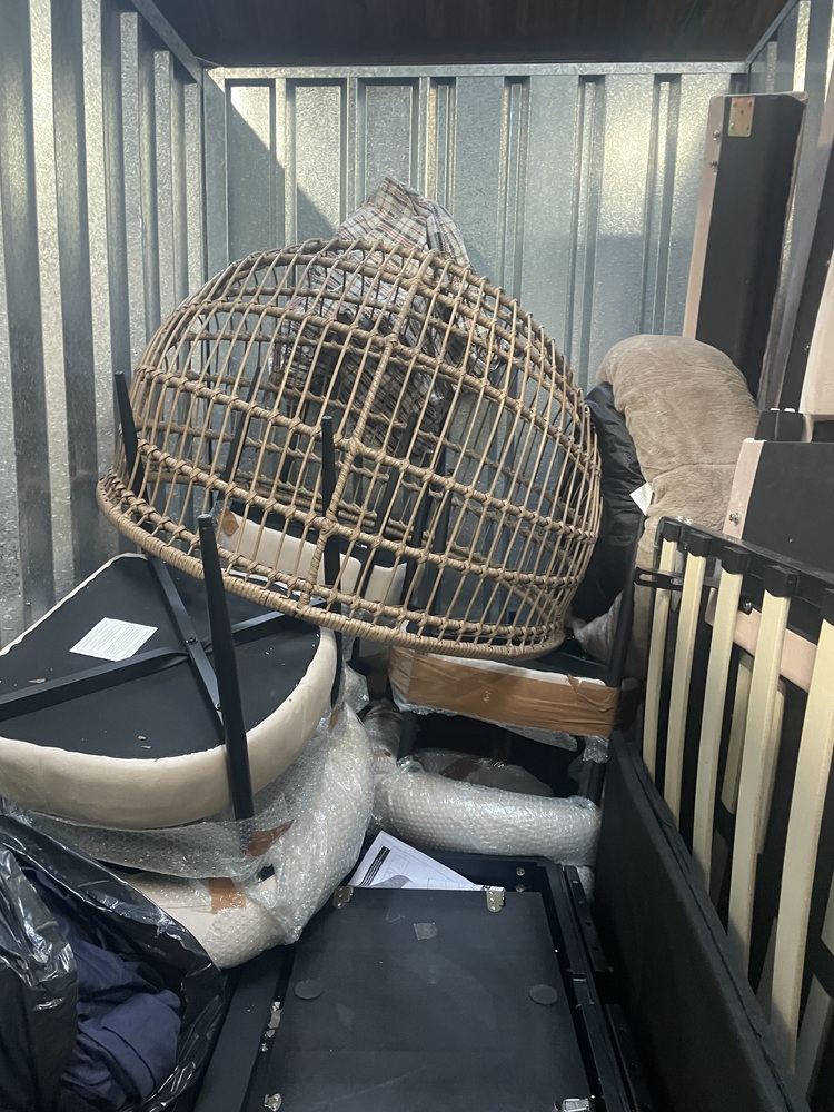 Fulham Storage Unit auction IB-4191 12