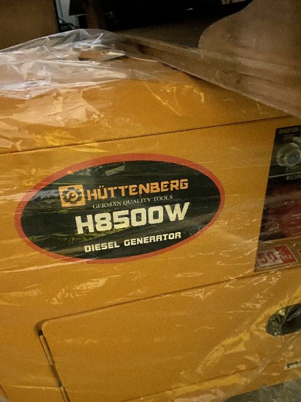 iBidOnStorage.co.uk Access Self Storage Auction 16587693144411