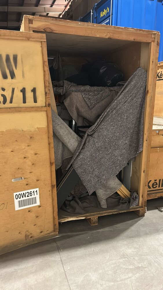 LUTON Storage auction IB-5769