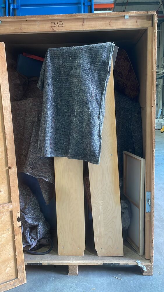 LUTON Storage auction IB-8770