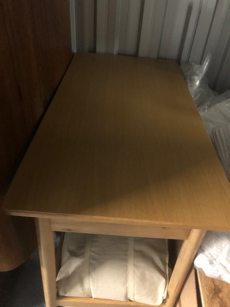 Farnham Self storage auction IB-3049