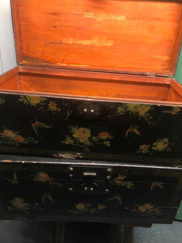 Farnham Storage Unit auction IB-3049 12