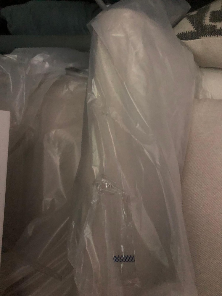 Farnham Storage auction IB-3049