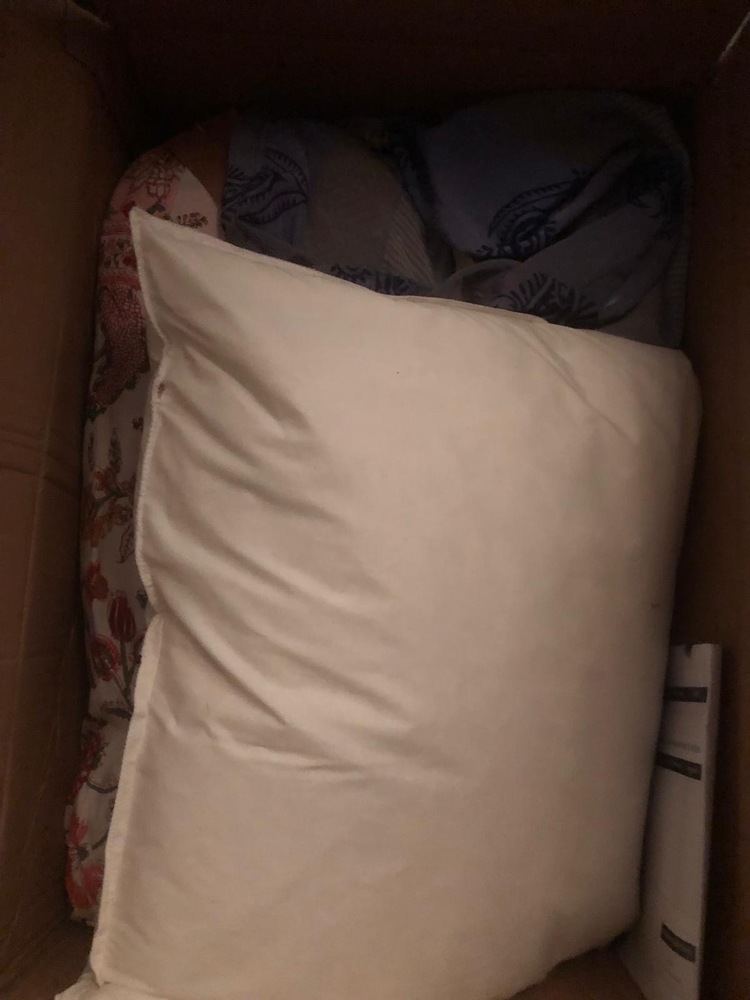 Farnham Storage auction IB-9647