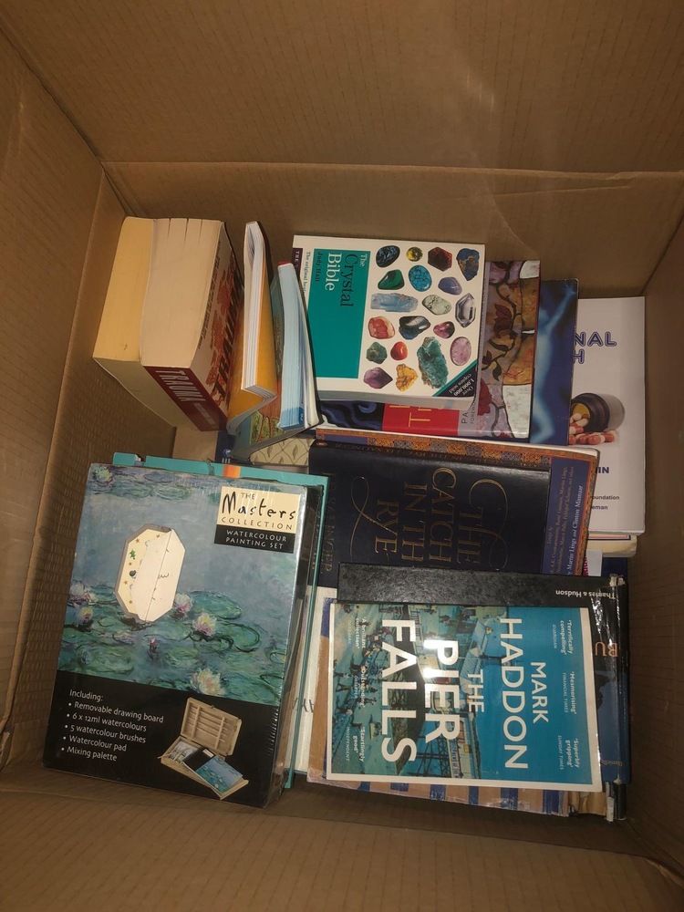 Farnham Storage auction IB-9647 10