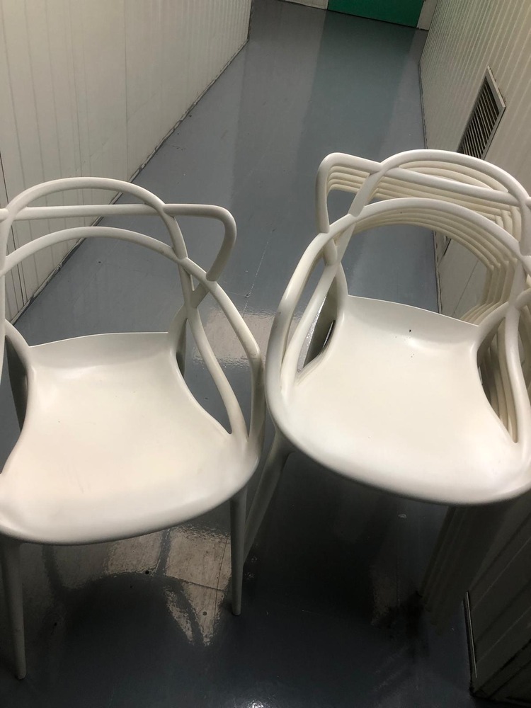 Farnham Storage Unit auction IB-9647 22