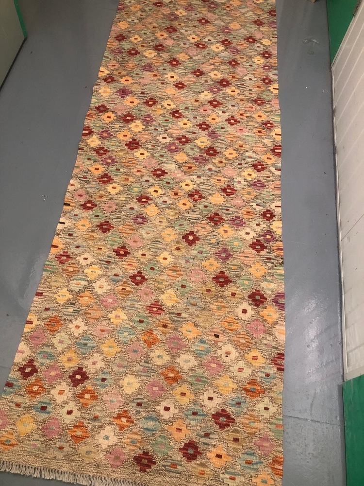 Farnham storage facility unit auction IB-9647 36