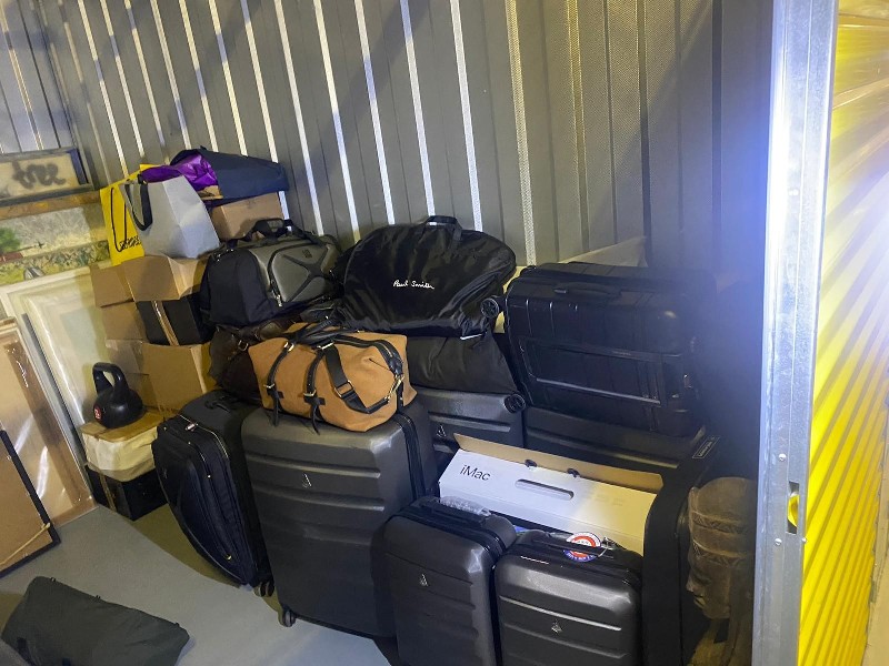 iBidOnStorage.co.uk Access Self Storage Auction 16589638637360