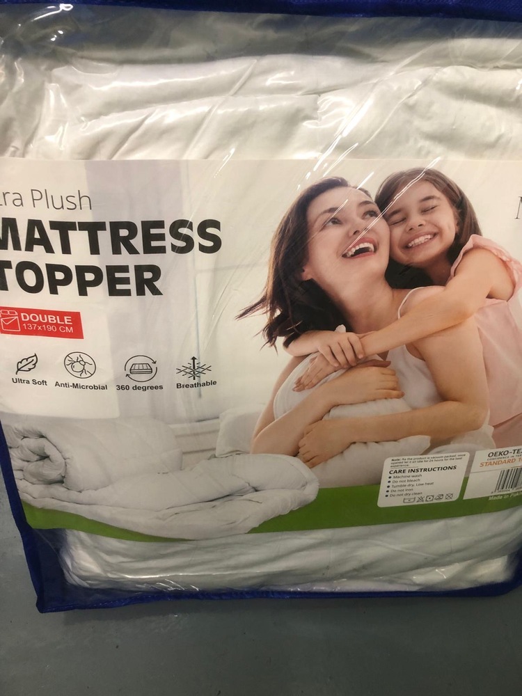 Farnham Self storage unit auction IB-1575 33