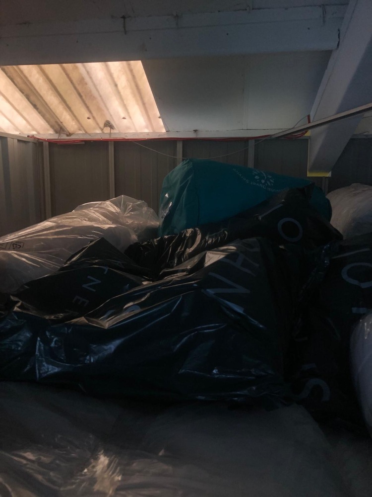 Farnham Storage Unit auction IB-1575 102