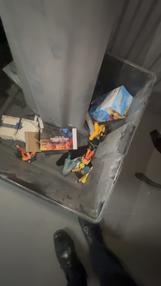 Reading Self storage facility auction IB-9224 25