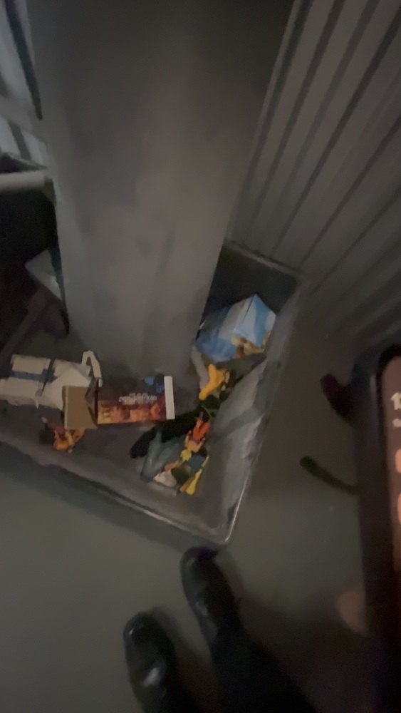 Reading Storage auction IB-9224 50