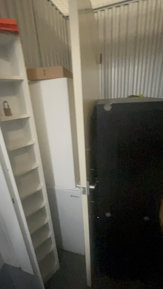 Reading Storage auction IB-3804