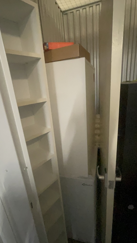 Reading Self storage auction IB-3804