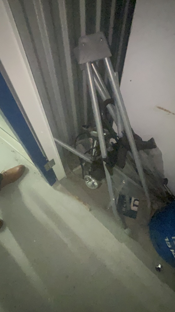 Reading Storage auction IB-1348