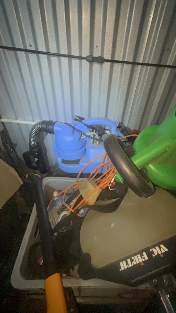 Reading Storage auction IB-6582