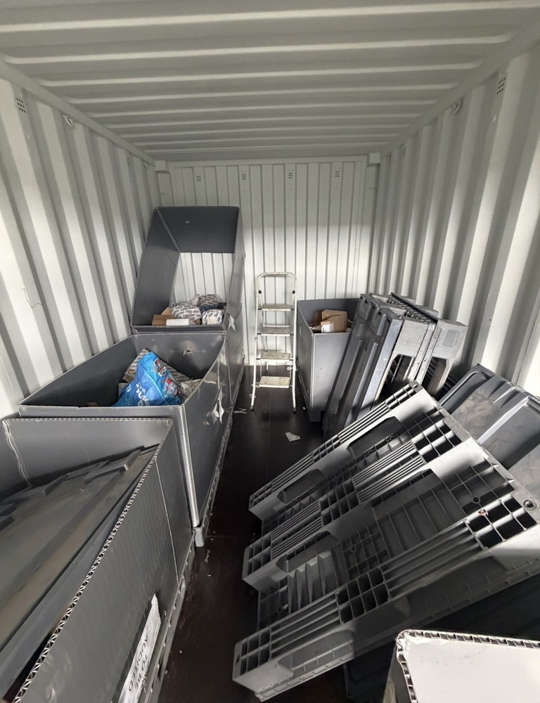 Telford Self storage unit auction IB-8599