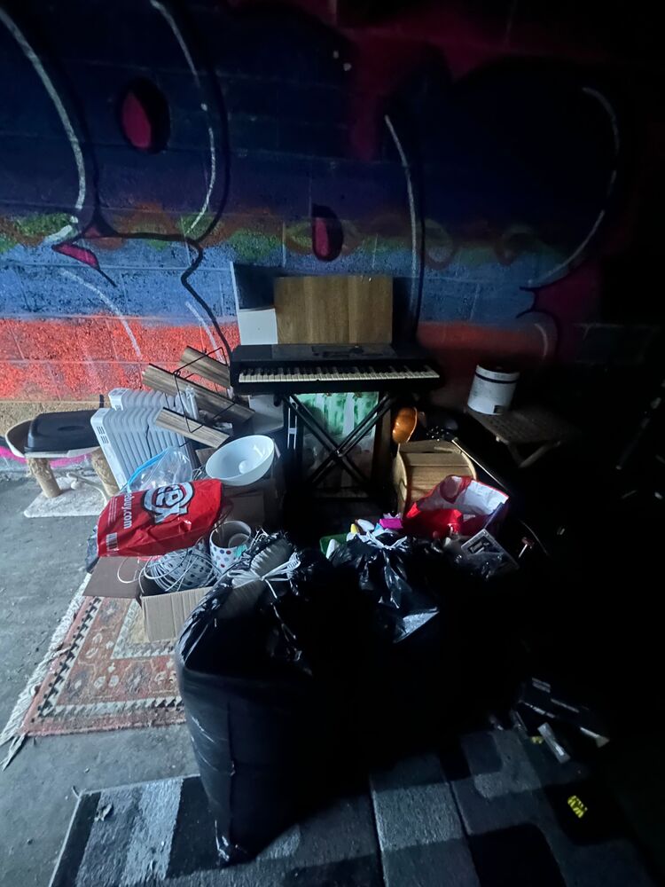 Garage at NG8 1NA Self storage facility auction IB-5590