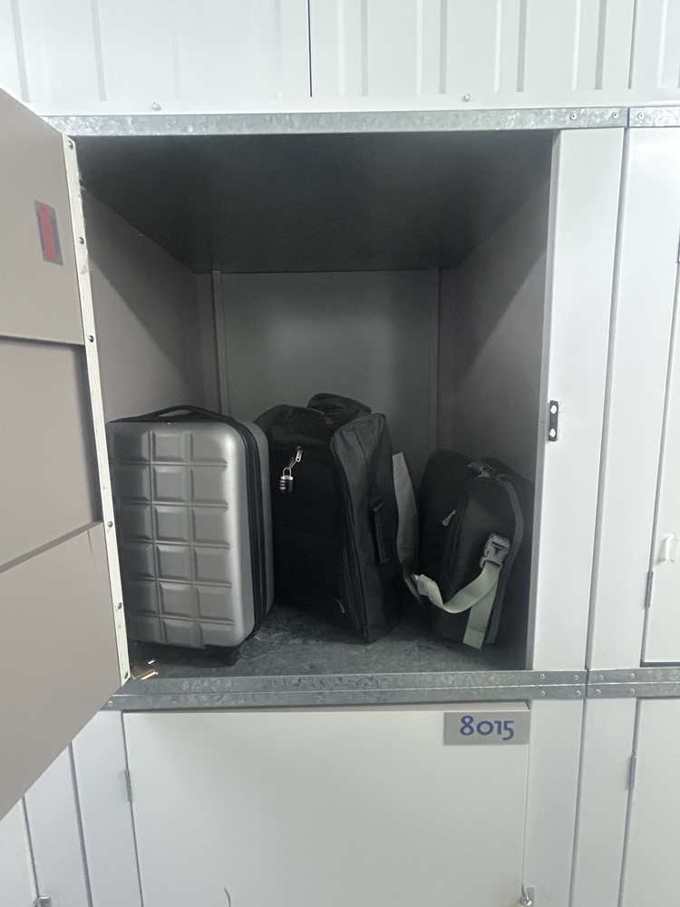 Islington  Storage auction IB-3646