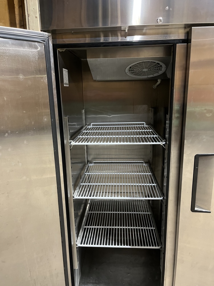 MITCHAM Self storage auction IB-3209