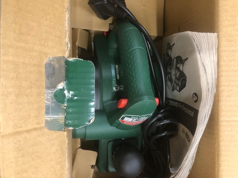 Eastbourne Storage Unit auction IB-2734 12