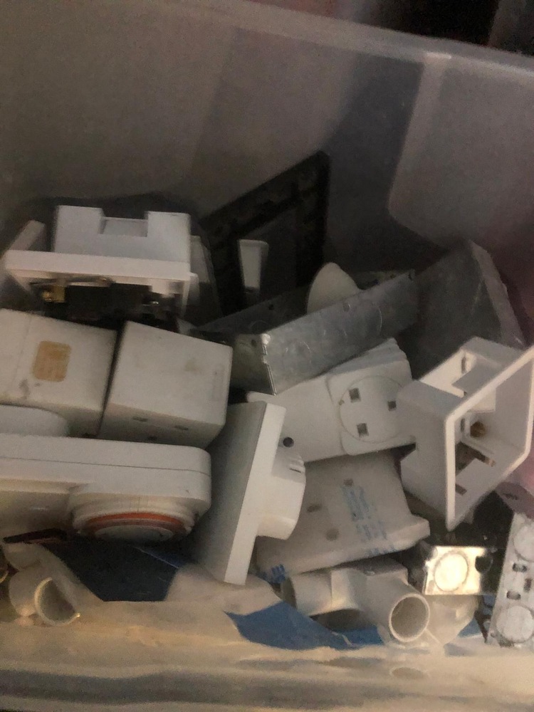 Eastbourne Self storage unit auction IB-2734 13