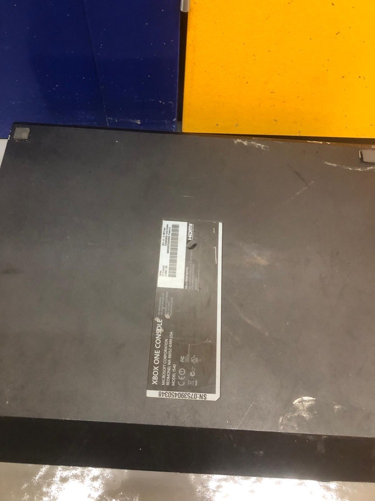 Crystal Palace Storage Unit auction IB-4040