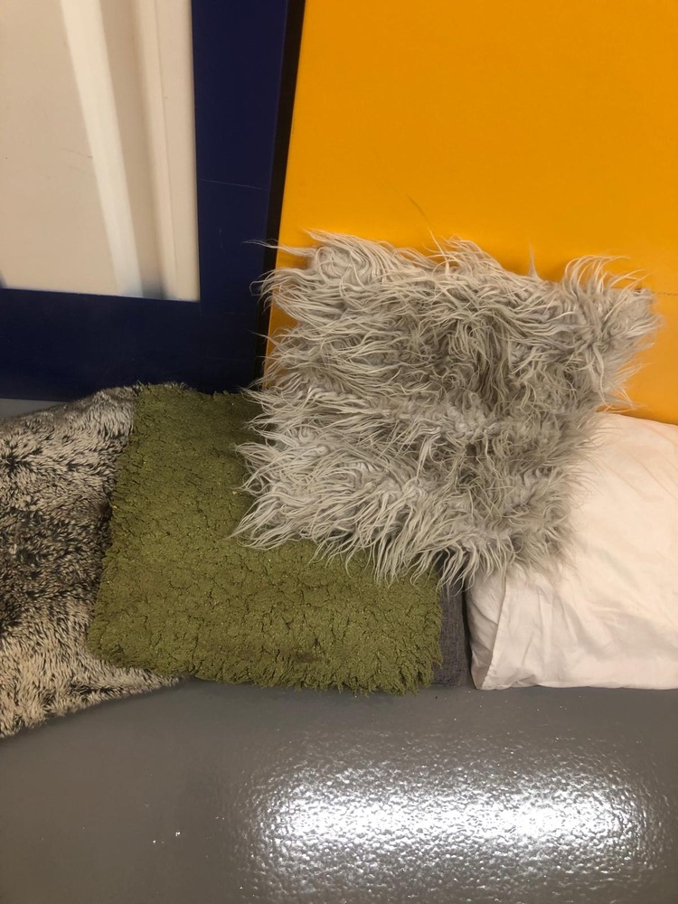 Crystal Palace Self storage auction IB-4040 14