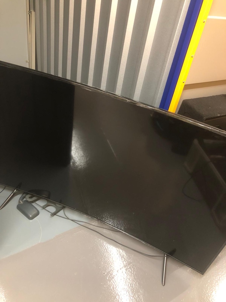 Crystal Palace storage facility unit auction IB-4040