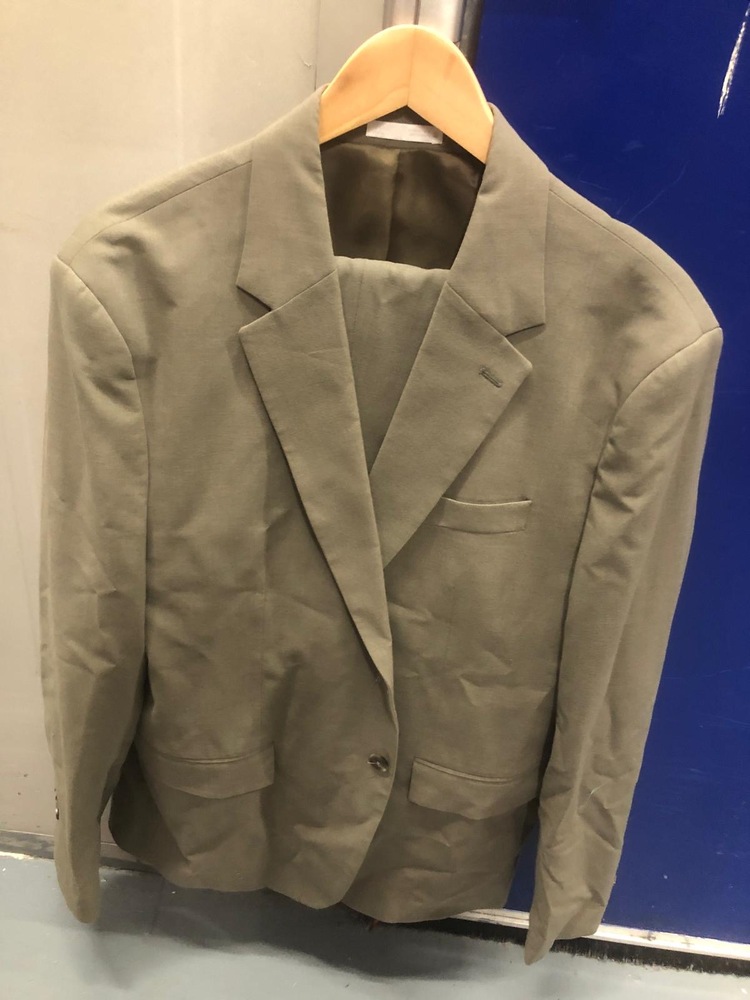 New Cross Self storage unit auction IB-8696