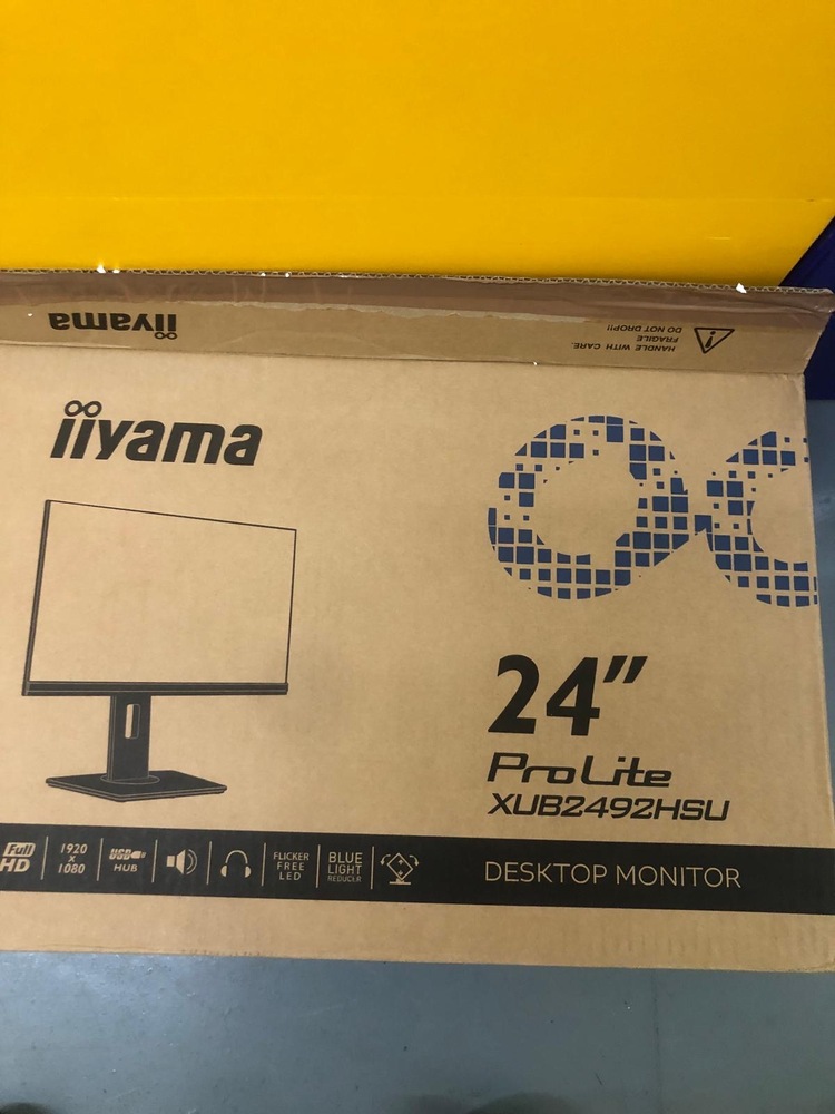 Eastbourne storage facility unit auction IB-1337