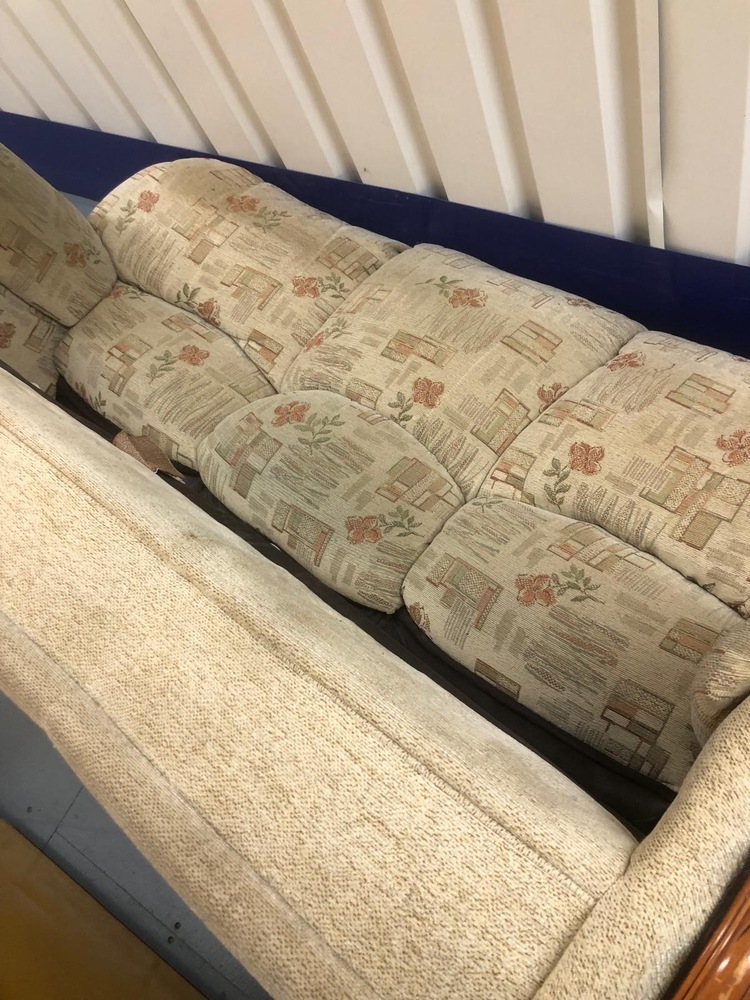 Eastbourne Self storage unit auction IB-1337 23