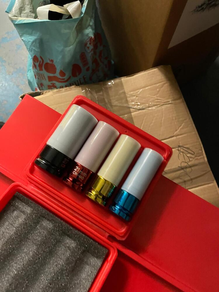 Bournemouth Self storage auction IB-4964 24