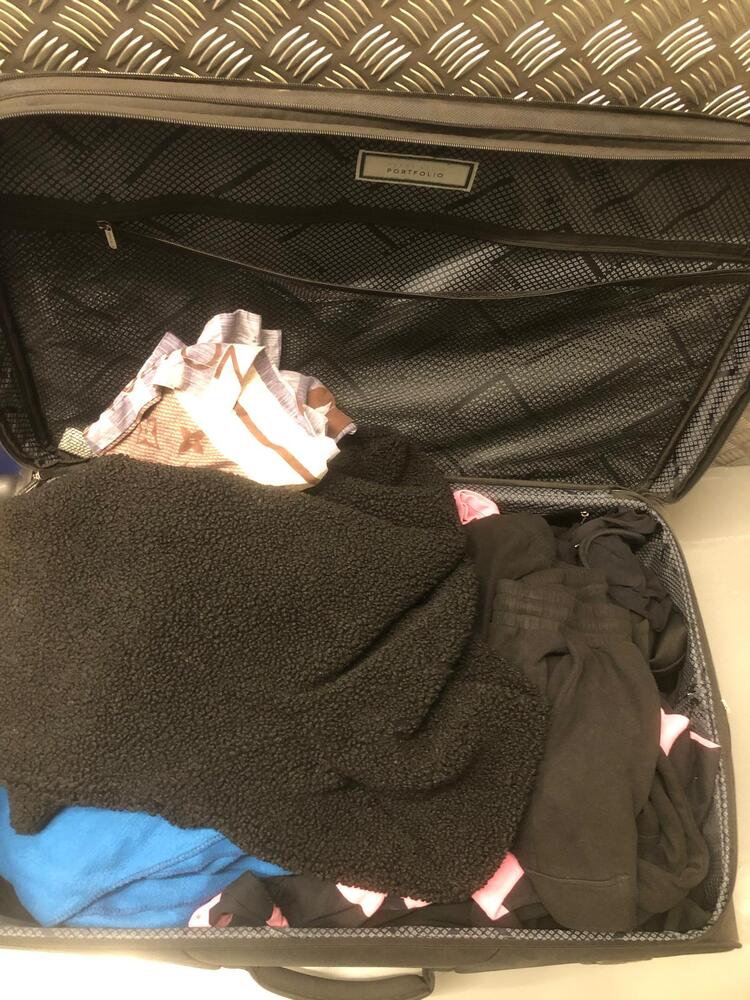 Orpington storage facility unit auction IB-1633 16