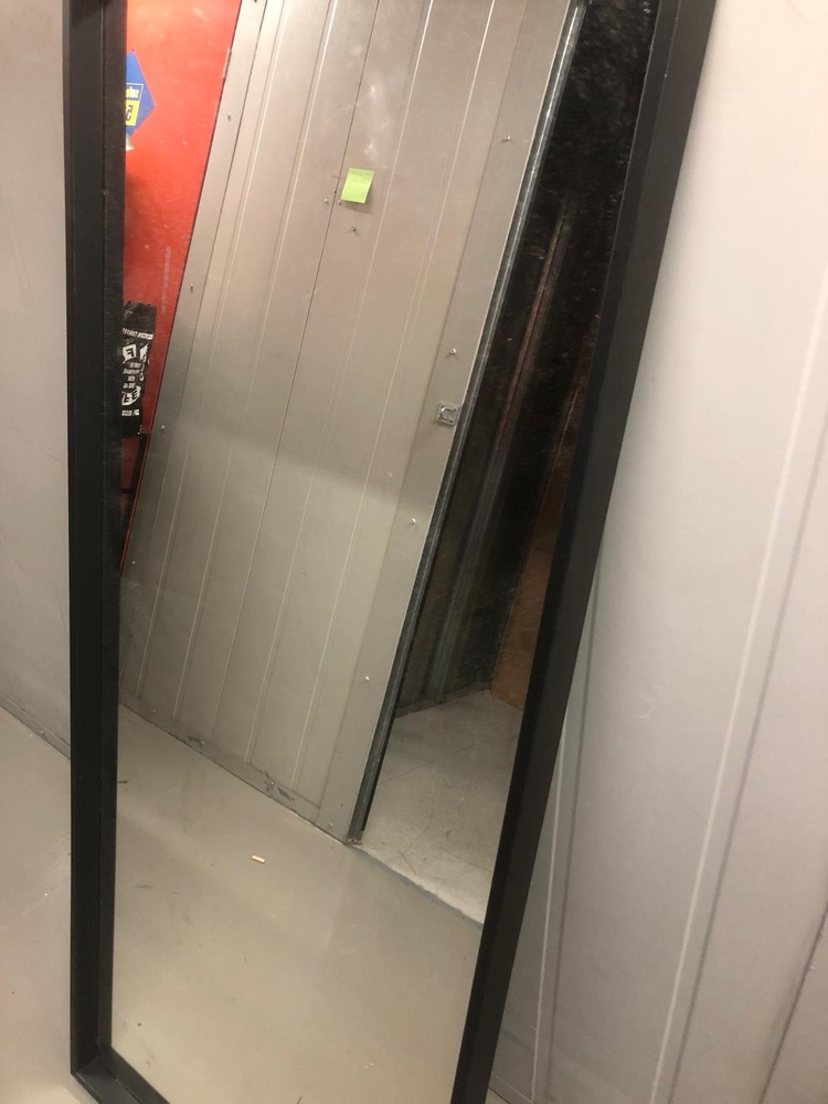 Orpington Storage auction IB-2463