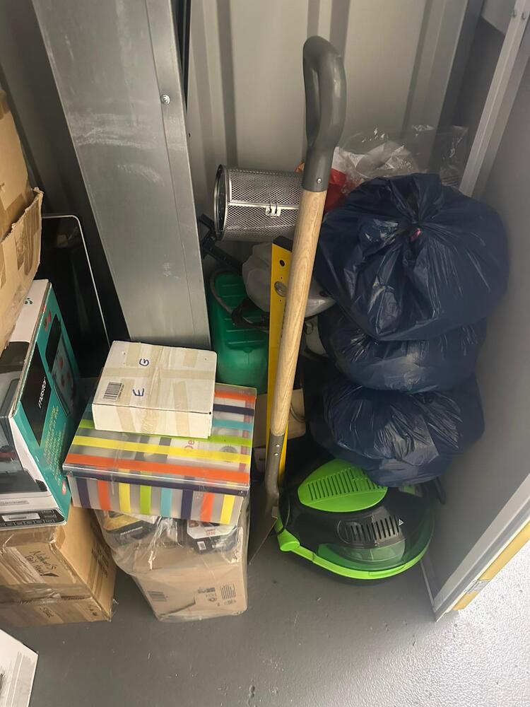 Swindon Storage auction IB-1217