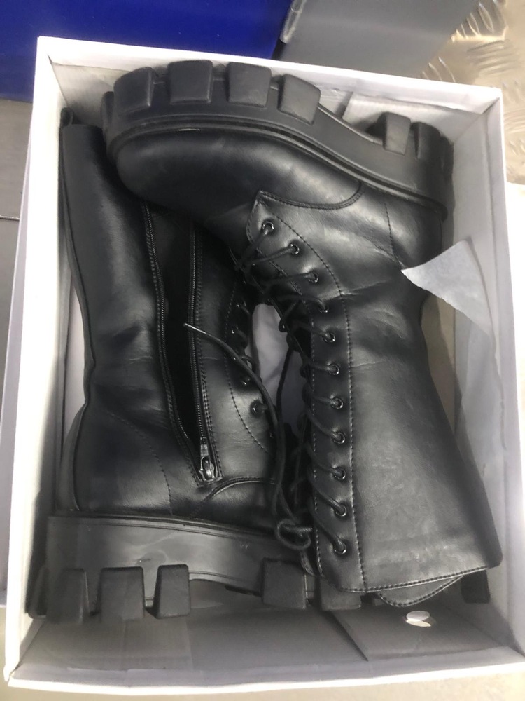 Slough Self storage auction IB-8741