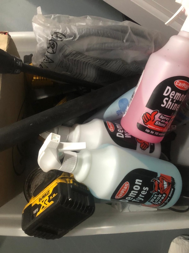 Slough Self storage unit auction IB-8741 103