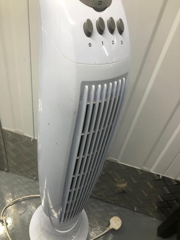 Lea Bridge Storage Facility auction IB-5562