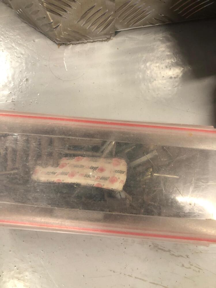 Bow Storage Unit auction IB-3878