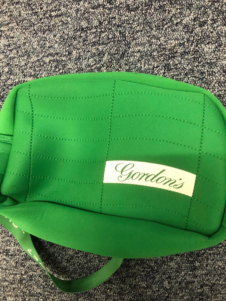 Guildford Self storage auction IB-2858