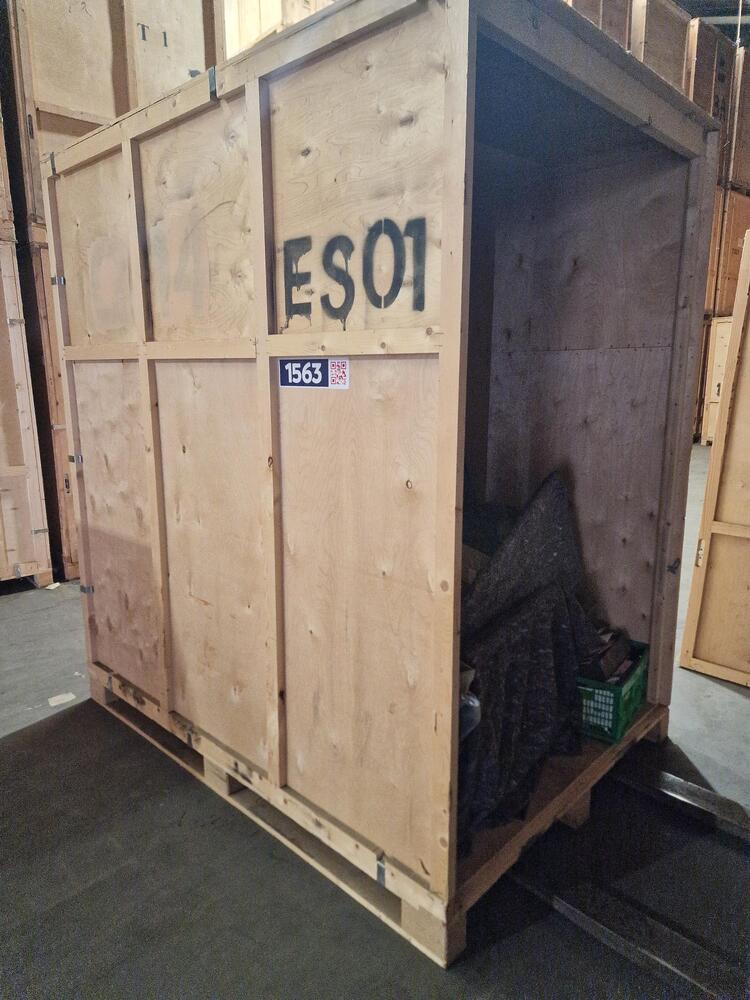 Newhaven Storage auction IB-1038