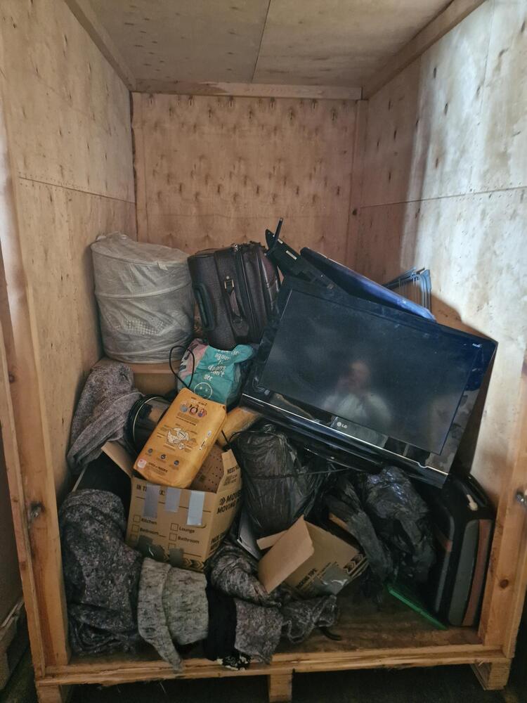 Newhaven Storage auction IB-8477