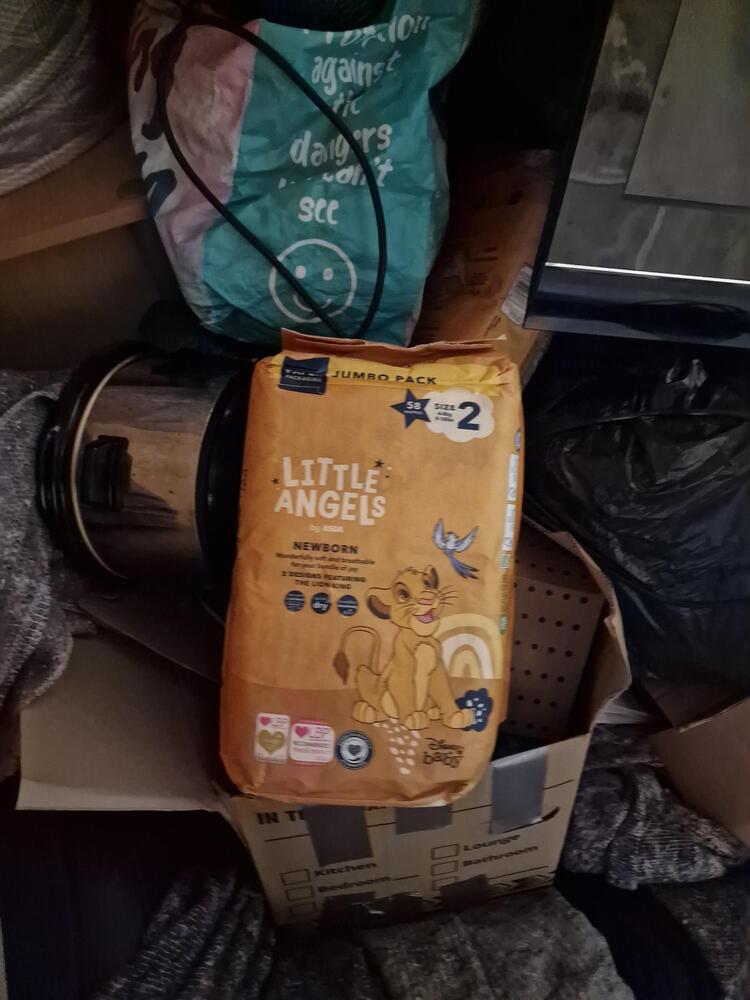 Newhaven Storage auction IB-8477