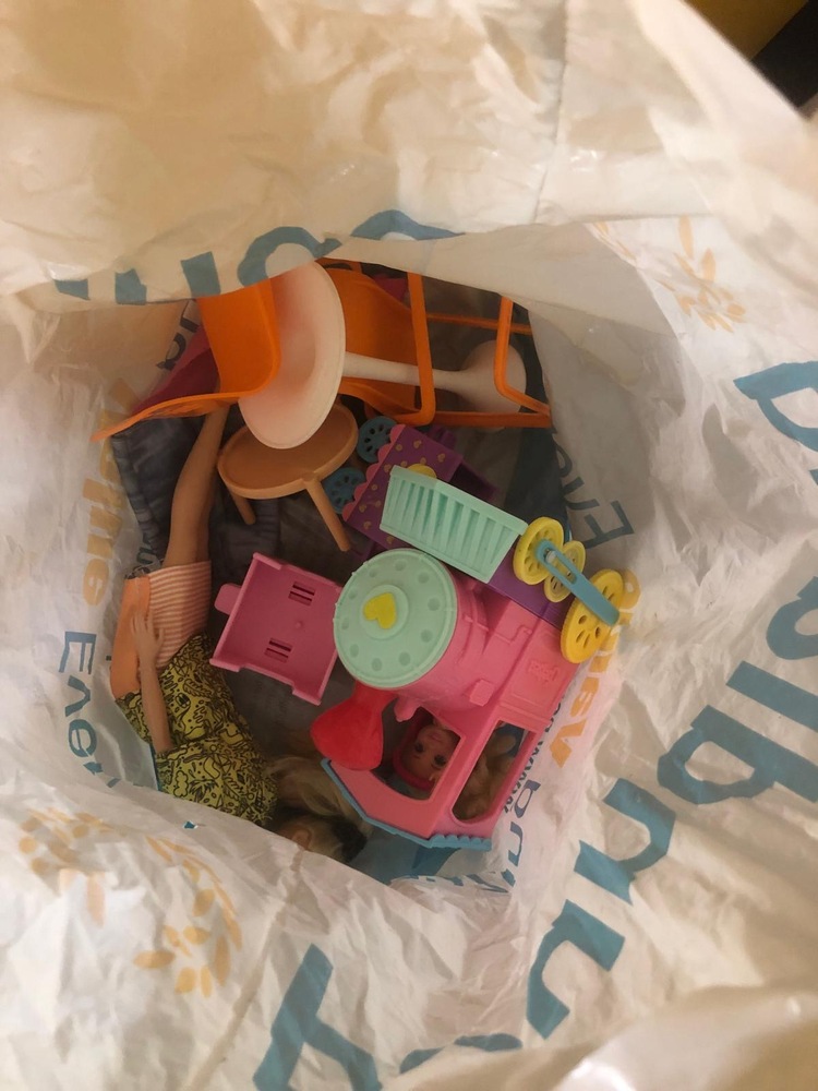 Enfield Self storage auction IB-8144