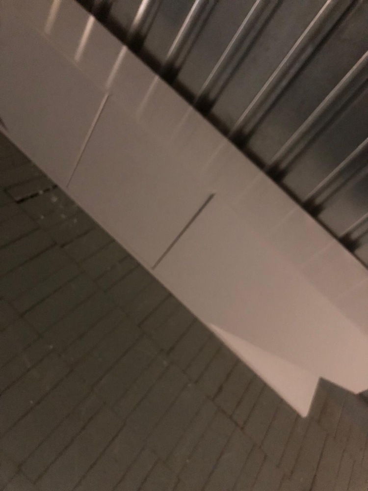 Enfield Storage auction IB-8144 10