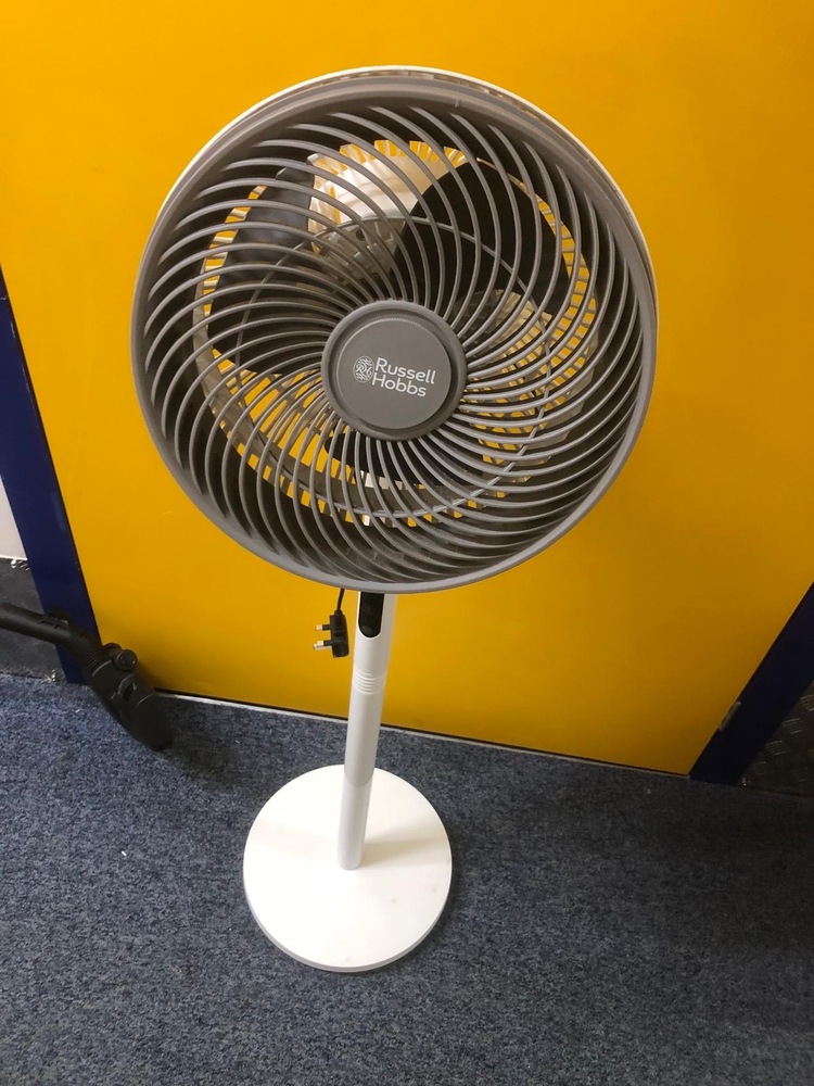 Enfield Storage Unit auction IB-8144 32