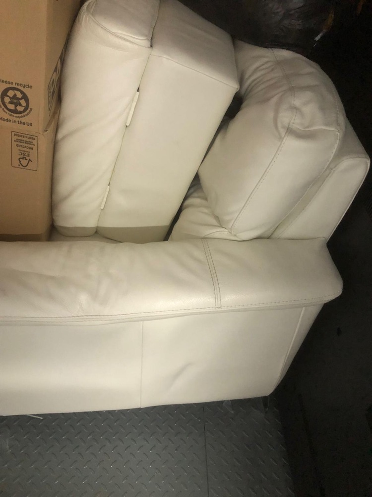 Bow Self storage auction IB-6711 14