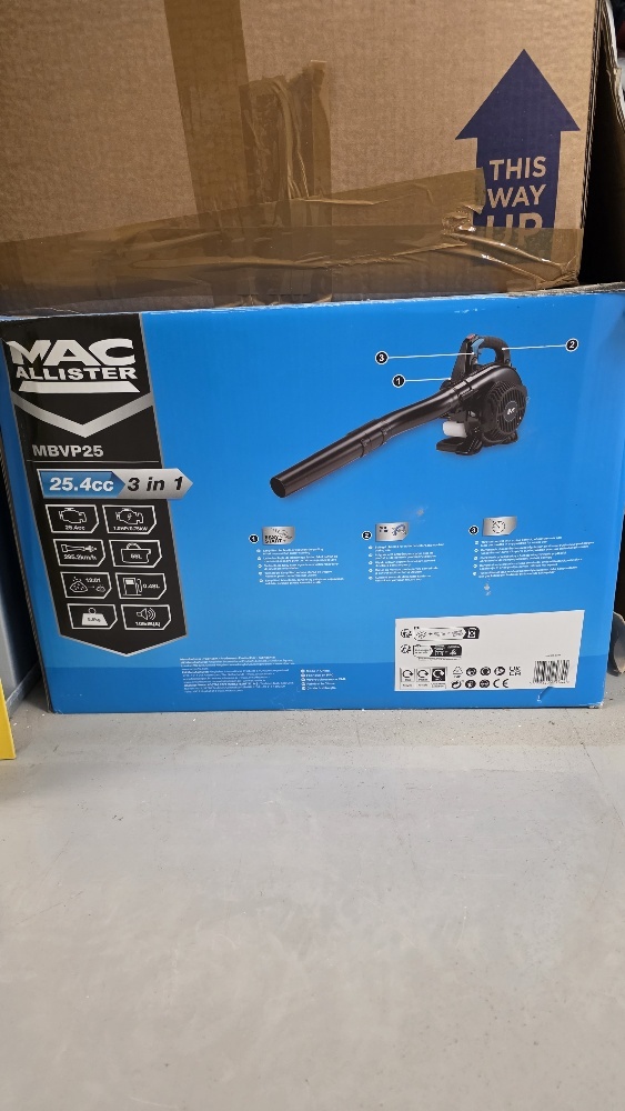 TRAFFORD Storage Unit auction IB-1548