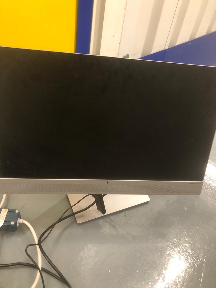 Wood Green Storage Unit auction IB-2179